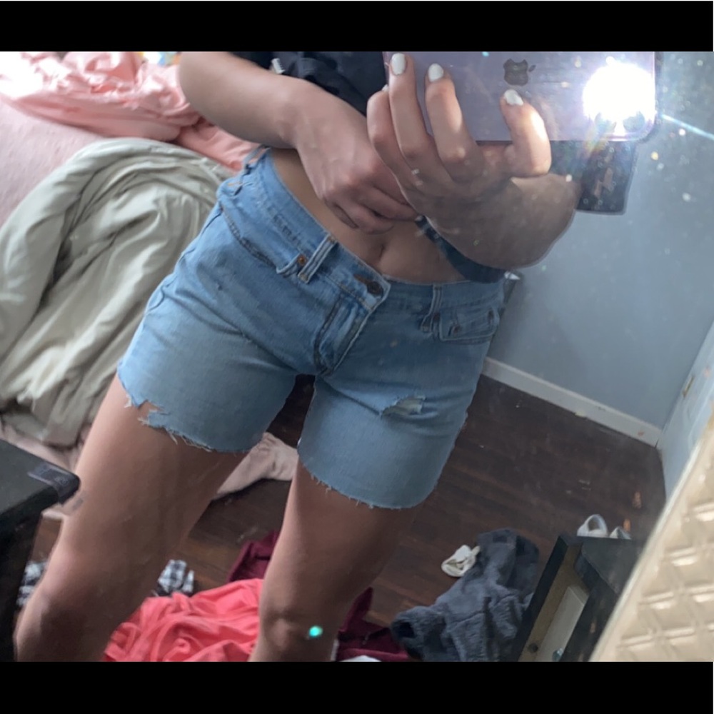 VINTAGE LEVI’S shorts - Picture 5 of 8
